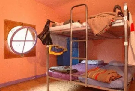 Albergue Funny Farm Backpackers Unterseen