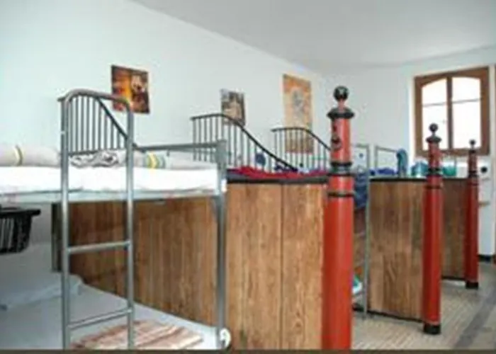 Vandrerhjem Funny Farm Backpackers *